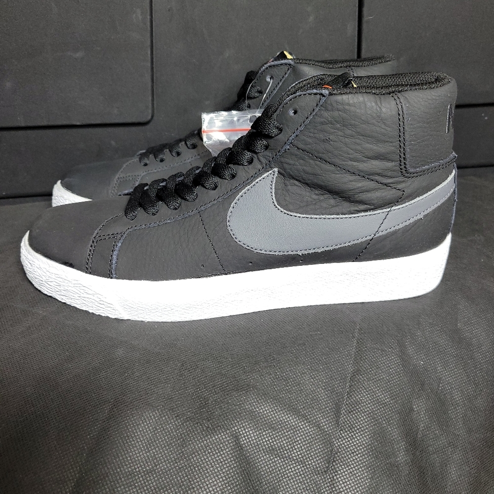 Nike SB Zoom Blazer Mid ISO Orange Label